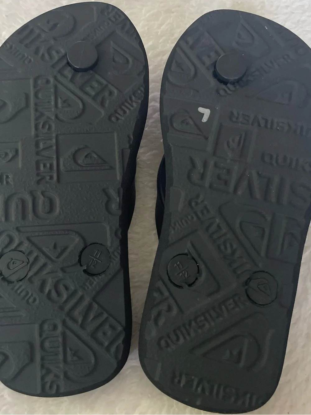 NWOT Toddler Boy Flip Flops